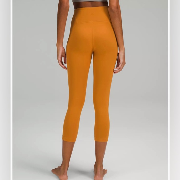 Lululemon InStill High-Rise Crop 23 - Picture 4 of 5